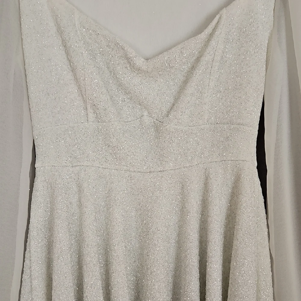 Windsor Sparkling White Long Sleeve Dress - Picture 3 of 6